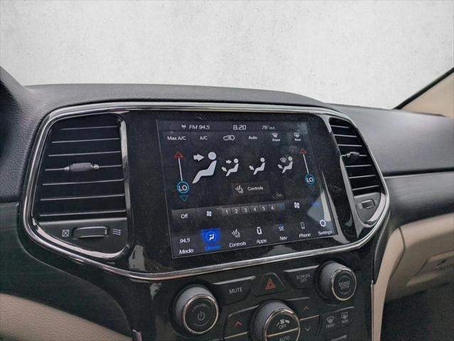 2022 Jeep Grand Cherokee Laredo E 4x4