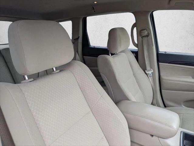 2022 Jeep Grand Cherokee Laredo E 4x4
