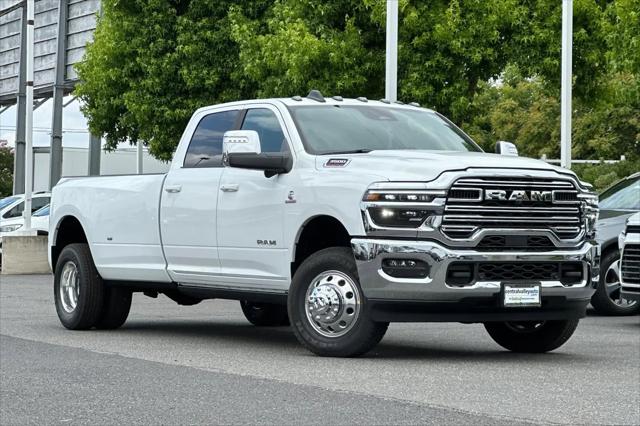 2026 Ram 3500 Laramie Crew Cab 4x4 8' Box