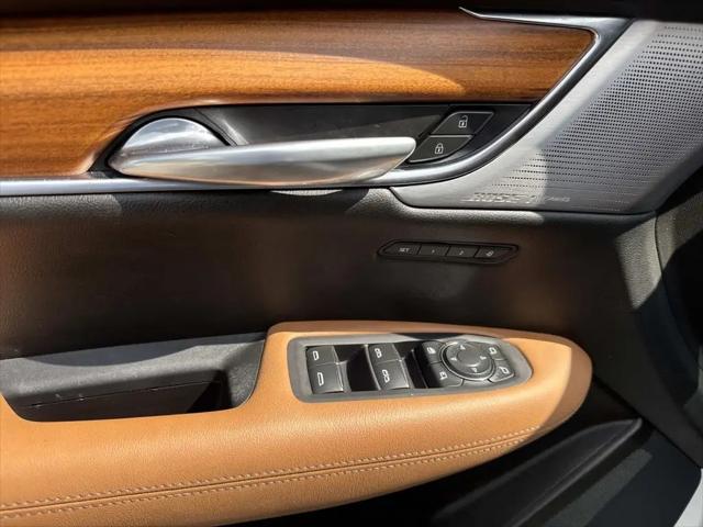 2021 Cadillac XT5 FWD Premium Luxury