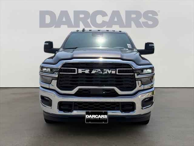 2026 RAM Ram 3500 RAM 3500 TRADESMAN CREW CAB 4X4 8 BOX