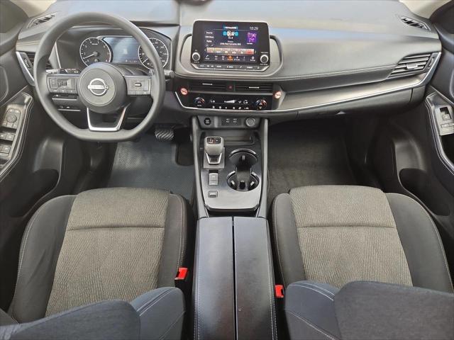 2024 Nissan Rogue SV FWD