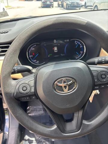 2025 Toyota RAV4 Hybrid LE