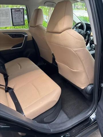2025 Toyota RAV4 Hybrid LE
