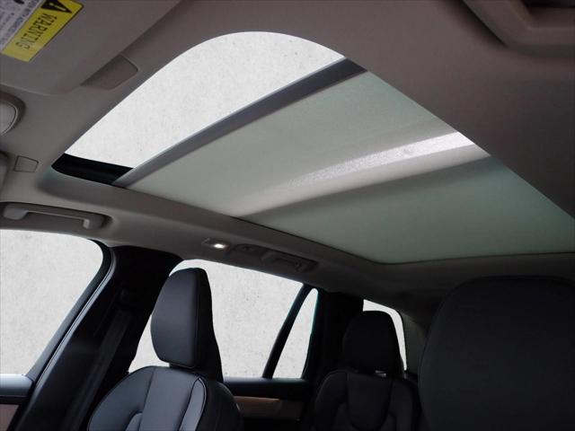 2025 Volvo XC90 Plug-In Hybrid T8 Plus 7-Seater