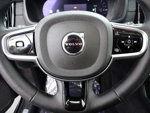 2025 Volvo XC90 Plug-In Hybrid T8 Plus 7-Seater