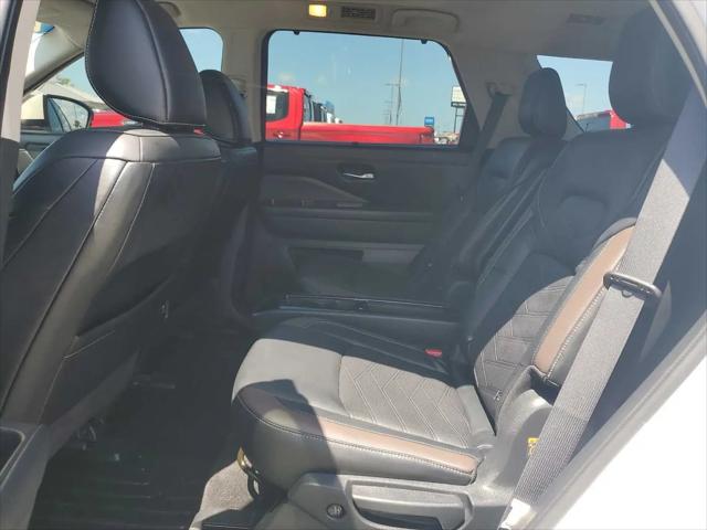 2022 Nissan Pathfinder Platinum 4WD