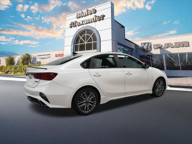 2022 Kia Forte GT-Line 2022 Kia Forte GT-Line