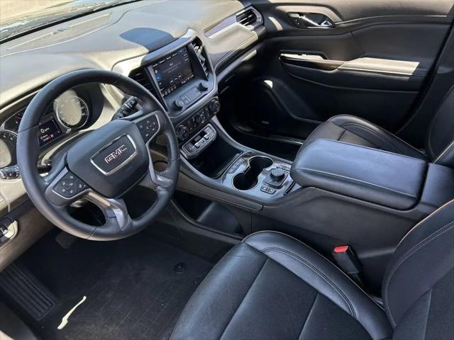 2022 GMC Acadia AWD AT4