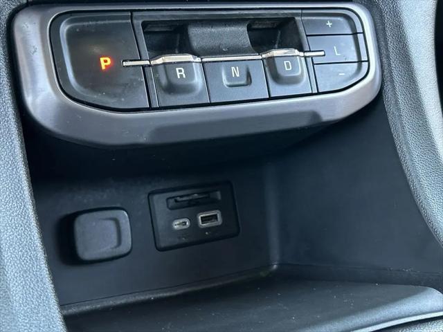 2022 GMC Acadia AWD AT4