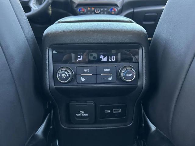 2022 GMC Acadia AWD AT4