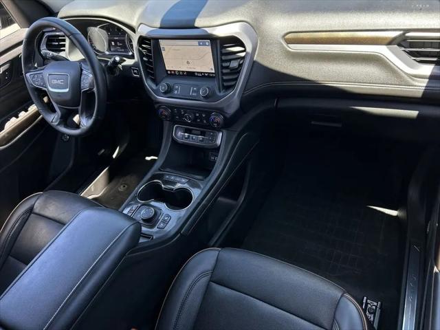 2022 GMC Acadia AWD AT4