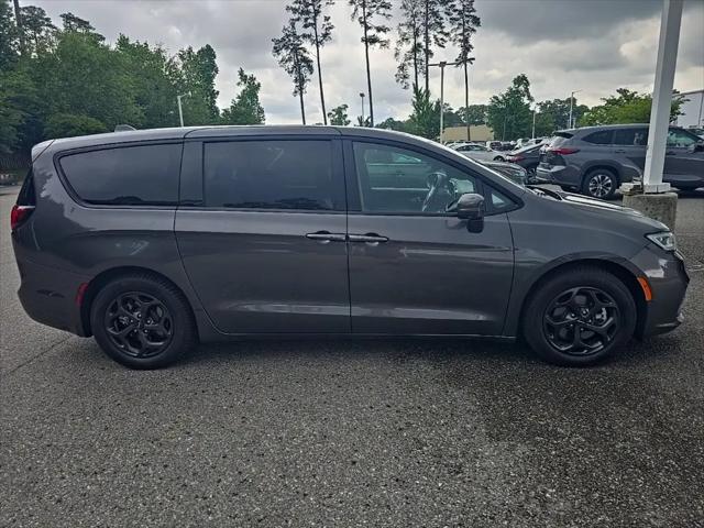 2022 Chrysler Pacifica Hybrid Limited