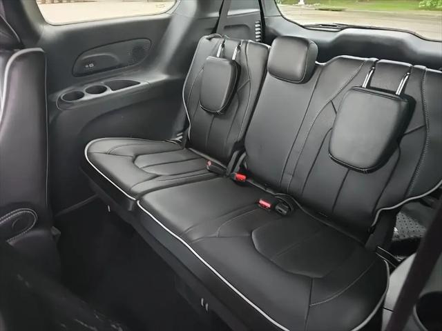2022 Chrysler Pacifica Hybrid Limited