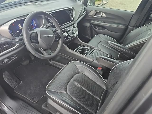 2022 Chrysler Pacifica Hybrid Limited
