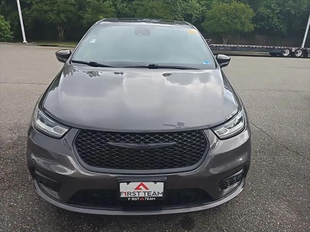 2022 Chrysler Pacifica Hybrid Limited