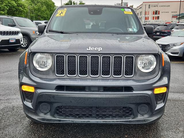 2023 Jeep Renegade Latitude 4x4 2023 Jeep Renegade Latitude 4x4