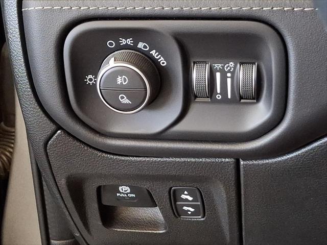 2024 Ram 1500 Limited Crew Cab 4x4 57 Box