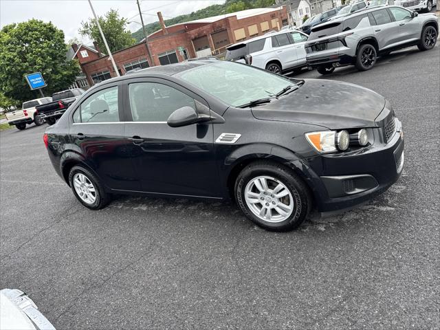 2015 Chevrolet Sonic LT Auto 2015 Chevrolet Sonic LT Auto