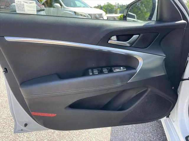 2025 Genesis G70 2.5T RWD