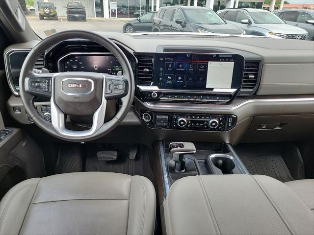 2024 GMC Sierra 1500 4WD Crew Cab Short Box SLT