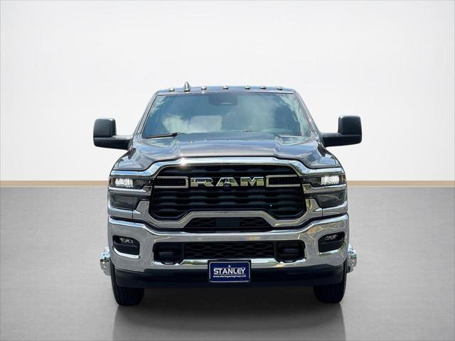 2026 RAM Ram 3500 RAM 3500 TRADESMAN CREW CAB 4X4 8 BOX