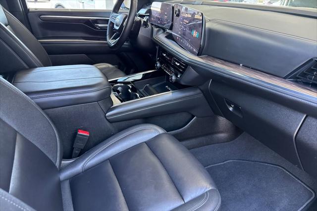 2025 Chevrolet Tahoe 4WD LT