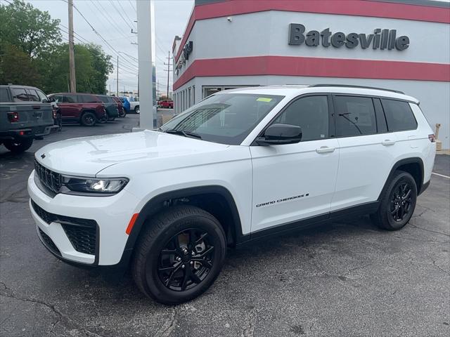 2026 Jeep Grand Cherokee Altitude 4x4 for sale in Batesville, IN