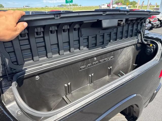 2026 Ram 1500 Tungsten Crew Cab 4x4 5'7" Box