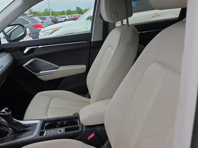 2020 Audi Q3 Premium 45 TFSI quattro Tiptronic