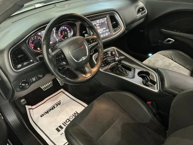 2018 Dodge Challenger 392 Hemi Scat Pack Shaker