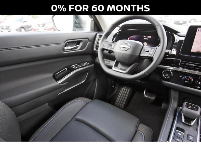 2026 Nissan Pathfinder SL