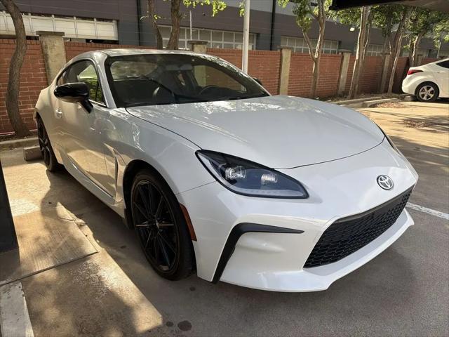 2025 Toyota GR86 Premium