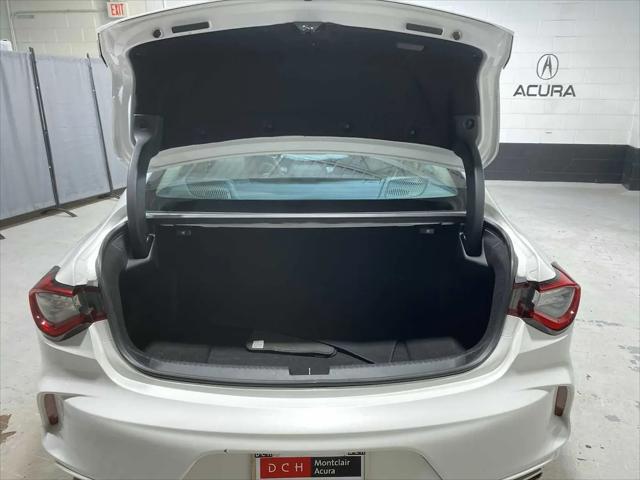 2023 Acura TLX Standard