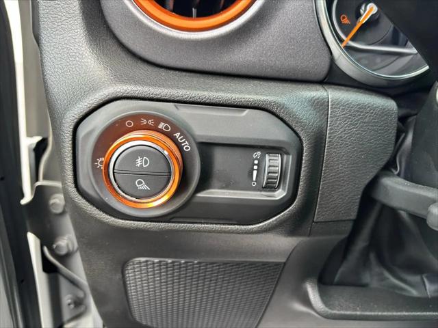 2023 Jeep Gladiator Sport