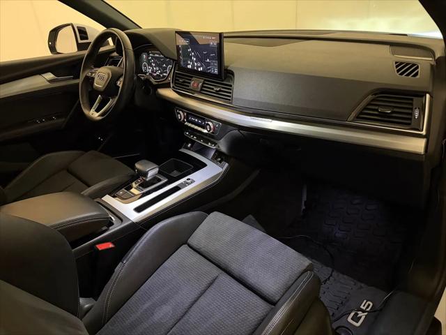 2022 Audi Q5 Premium Plus 55 TFSI e S line quattro S tronic