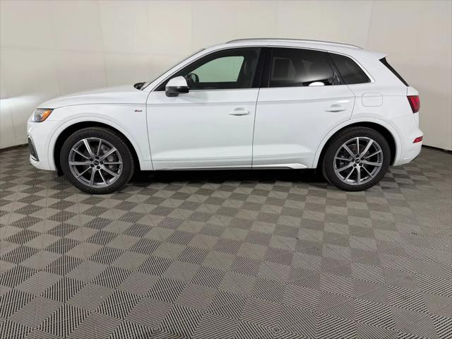 2022 Audi Q5 Premium Plus 55 TFSI e S line quattro S tronic