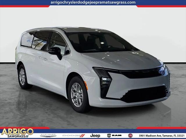 2027 Chrysler Pacifica Select for sale in Tamarac, FL