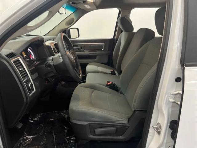 2019 Ram 1500 Classic SLT Crew Cab 4x2 6'4" Box