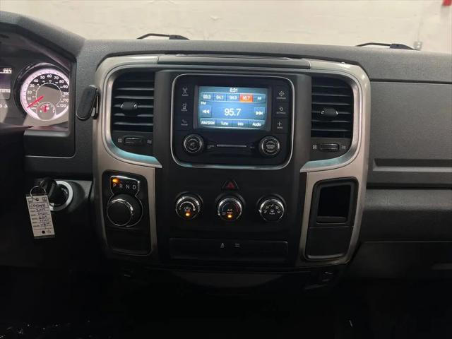 2019 Ram 1500 Classic SLT Crew Cab 4x2 6'4" Box