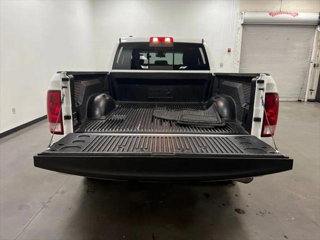 2019 Ram 1500 Classic SLT Crew Cab 4x2 6'4" Box
