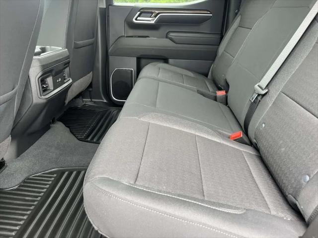 2026 Chevrolet Silverado 1500 4WD Crew Cab Standard Bed LT