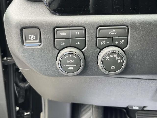 2026 Chevrolet Silverado 1500 4WD Crew Cab Standard Bed LT