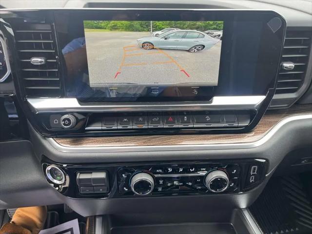 2026 Chevrolet Silverado 1500 4WD Crew Cab Standard Bed LT