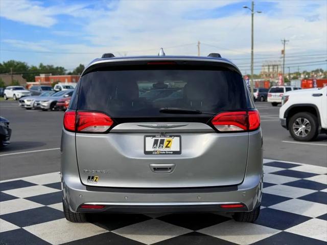 2017 Chrysler Pacifica Touring-L