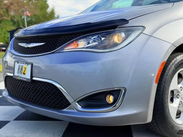 2017 Chrysler Pacifica Touring-L