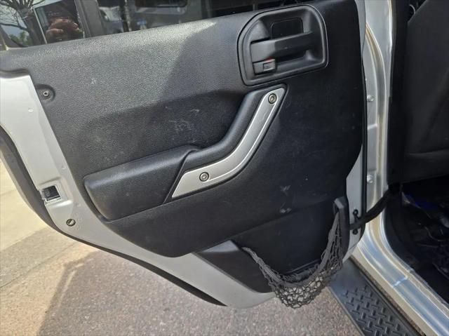 2012 Jeep Wrangler Unlimited Sahara