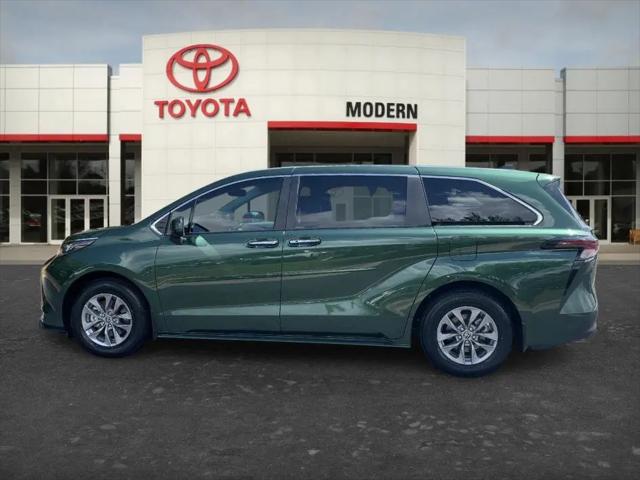 2024 Toyota Sienna XLE