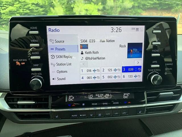 2024 Toyota Sienna XLE