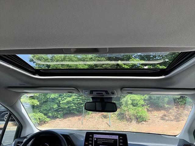 2024 Toyota Sienna XLE